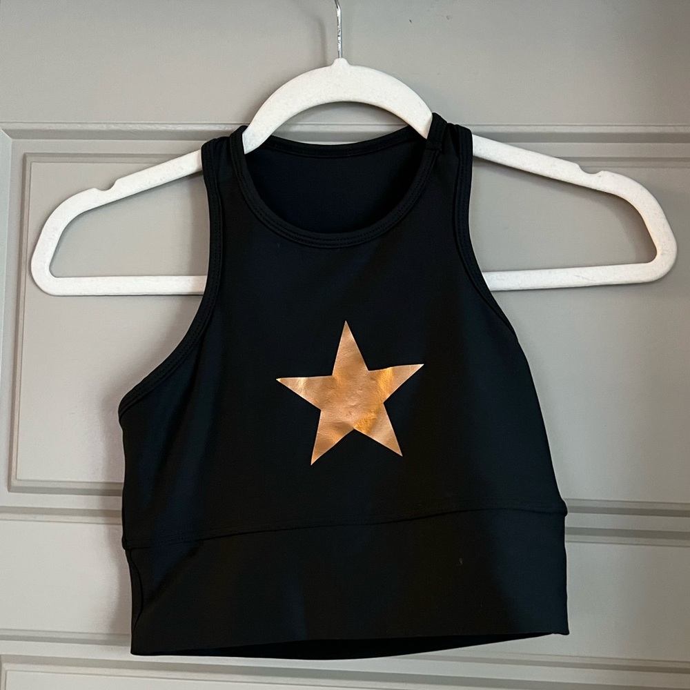 Strut this workout top